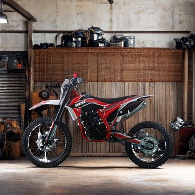 CE 承認 250cc モットクロスバイク アルミ輪胎とインターナショナルギアシフト