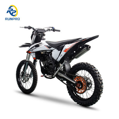 ランプロレーシングの300ccピットバイクで競争を支配する準備をしてください