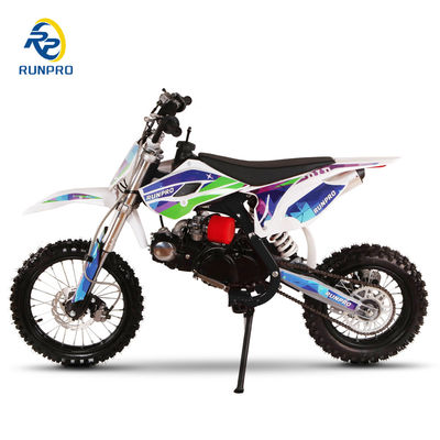 110ccエンジンポケットバイクでオフロードのスリルを体験